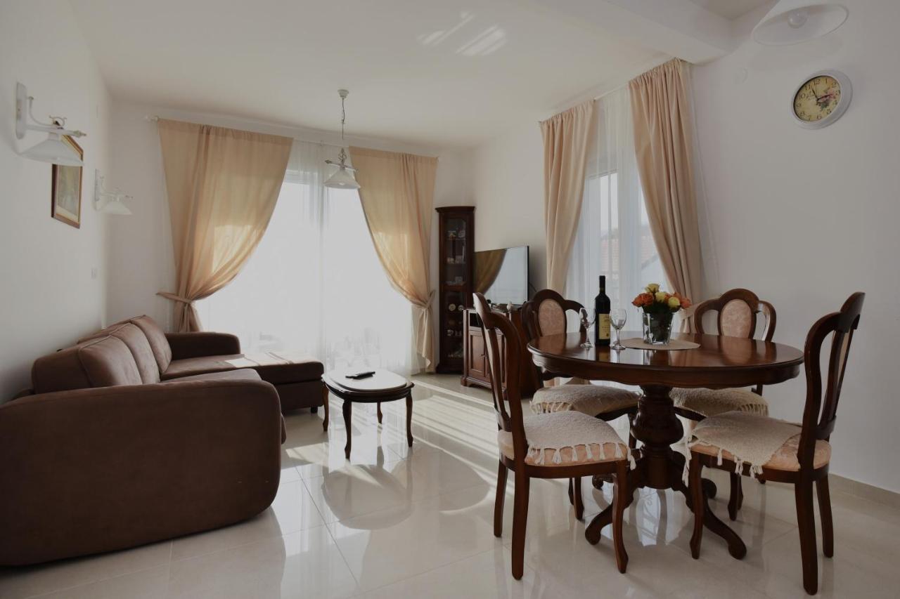 Baošići Villa Julia מראה חיצוני תמונה
